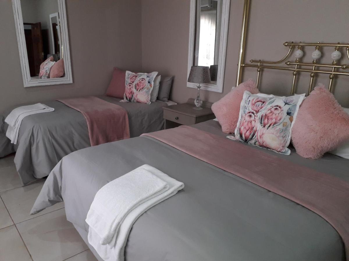 Tuscany Vryburg Экстерьер фото