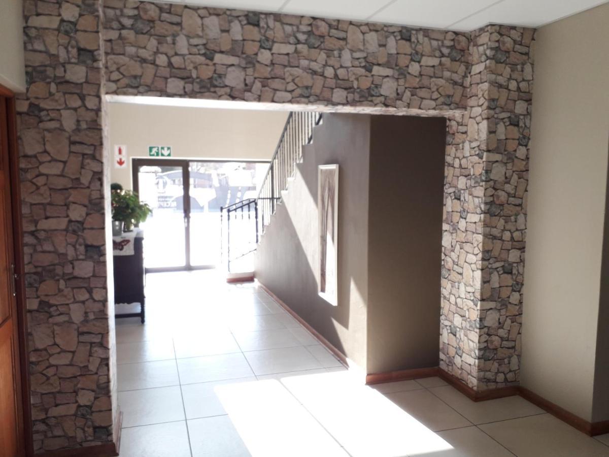 Tuscany Vryburg Экстерьер фото
